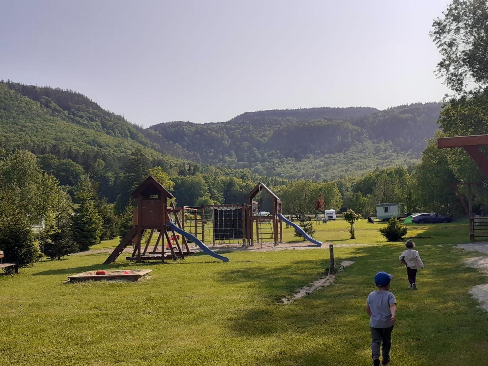 Otulina Dom W Gorach Stolowych Pod Szczelincem Pogranicze Pl-Cz Radkow Bagian luar foto